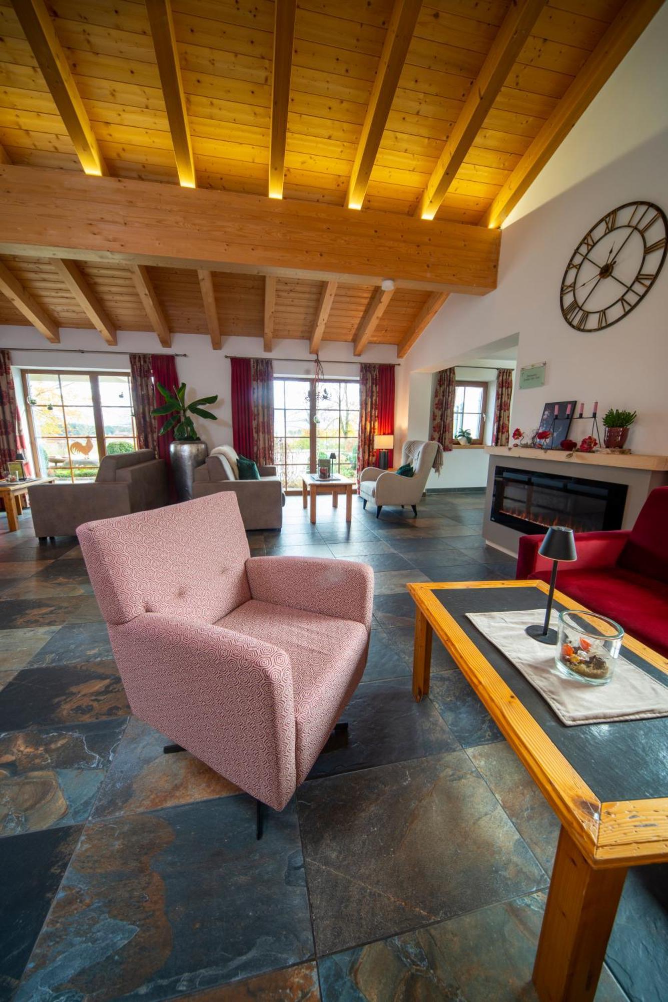 Landhotel Gockelwirt ไอเซนแบร์ก ภายนอก รูปภาพ