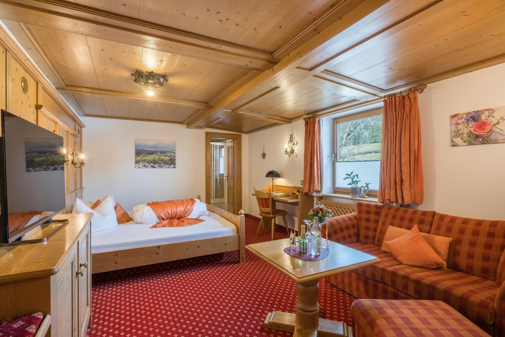 Landhotel Gockelwirt ไอเซนแบร์ก ภายนอก รูปภาพ
