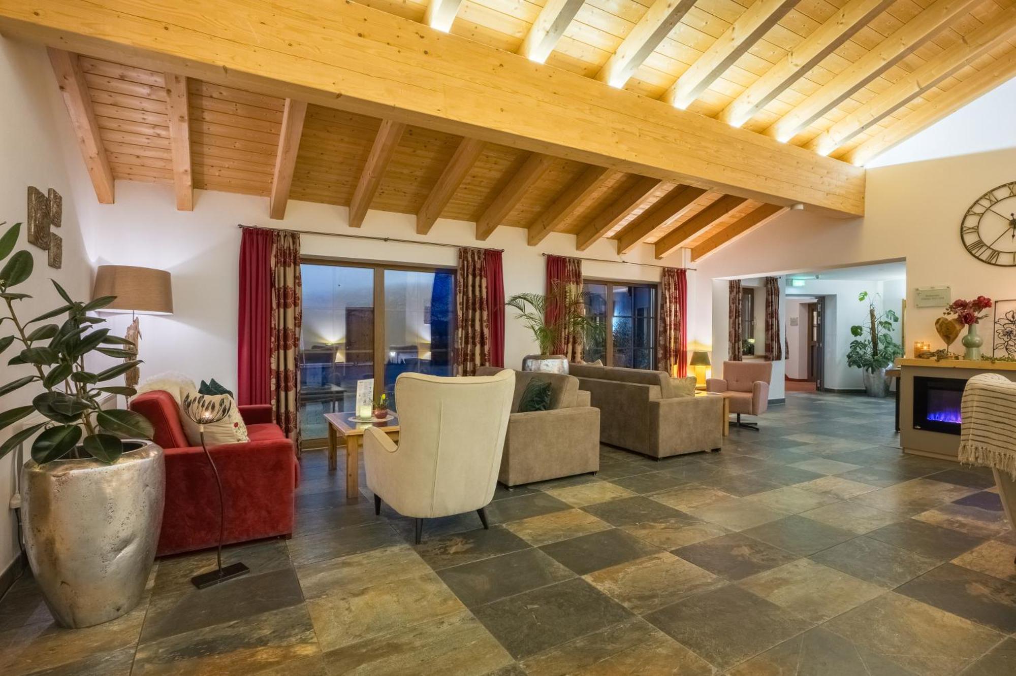 Landhotel Gockelwirt ไอเซนแบร์ก ภายนอก รูปภาพ