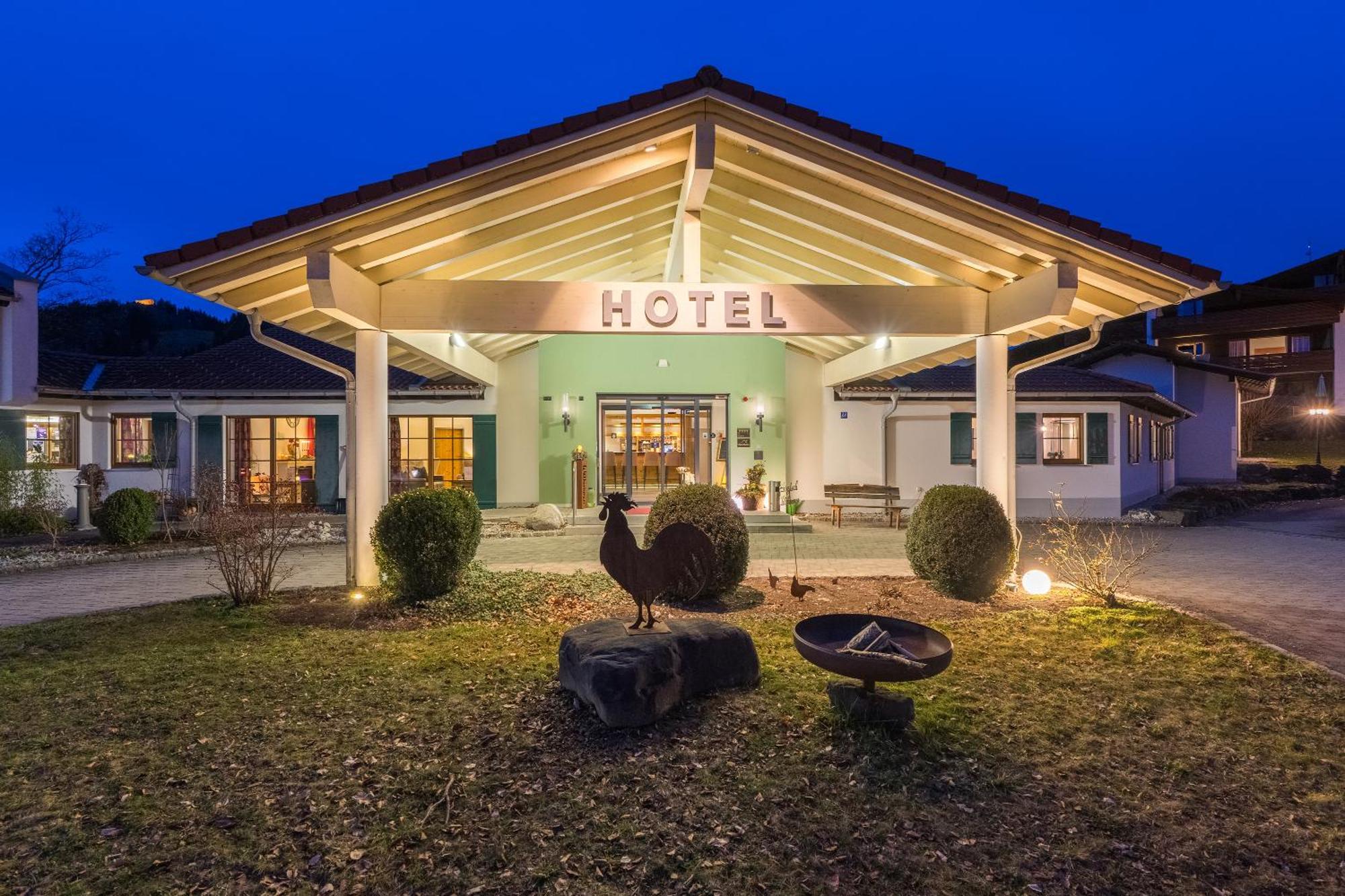 Landhotel Gockelwirt ไอเซนแบร์ก ภายนอก รูปภาพ
